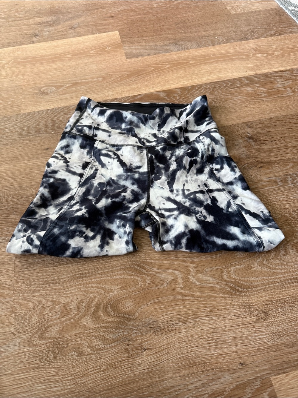 Black & White Tie-Dye Women’s Athletic Shorts